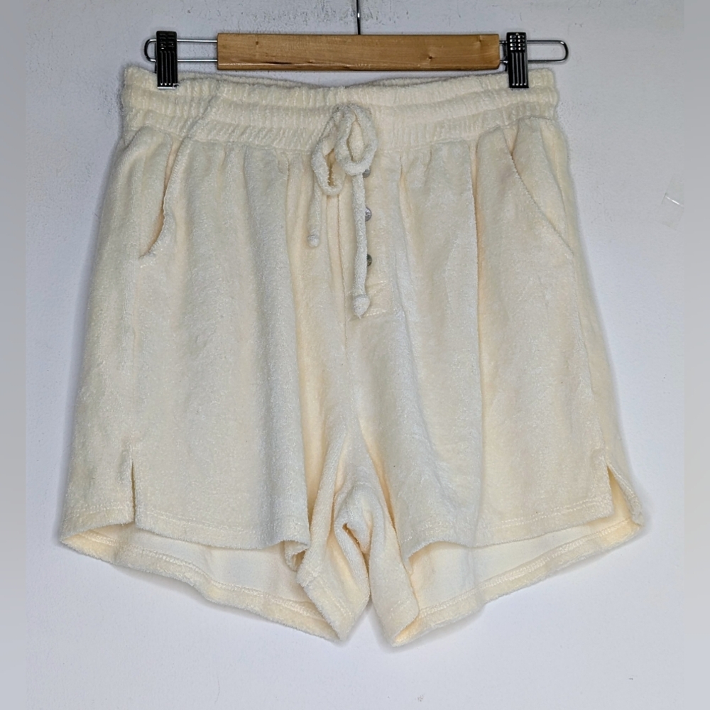 DONNI. The Terry Henley Shorts in Cream - Picture 2 of 7
